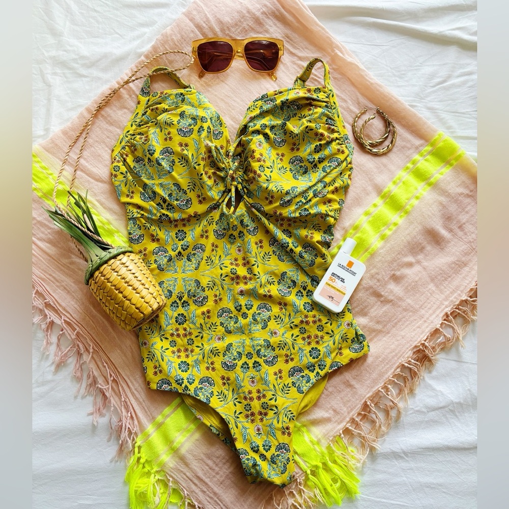 Liberty style floral Yellow One-Piece UNDERWIRE CUPS Swimsuit